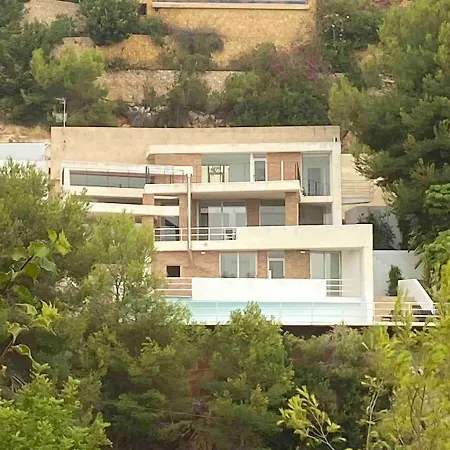 Sella فيلة